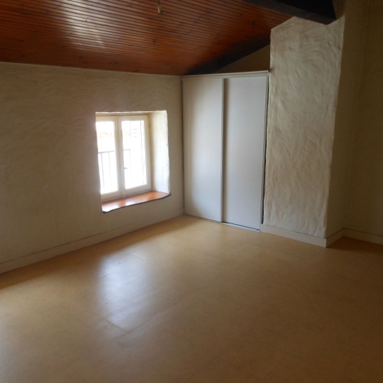  Annonces VERNIOLLE : Immeuble | FOIX (09000) | 220 m2 | 325 000 &euro; 