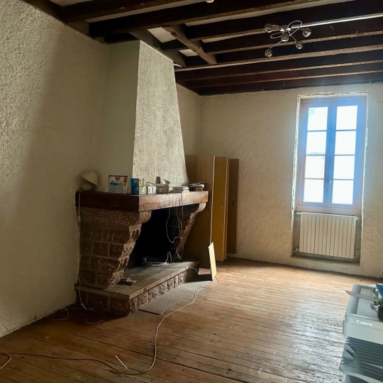  Annonces VERNIOLLE : Maison / Villa | FOIX (09000) | 205 m2 | 145 000 &euro; 
