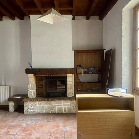  Annonces VERNIOLLE : Maison / Villa | FOIX (09000) | 205 m2 | 145 000 &euro; 