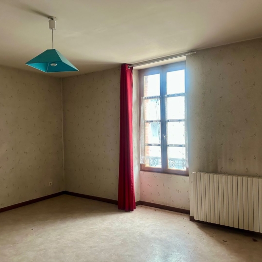  Annonces VERNIOLLE : Maison / Villa | FOIX (09000) | 205 m2 | 145 000 &euro; 