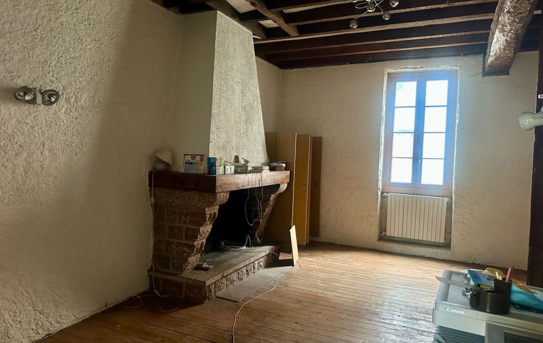 Annonces VERNIOLLE : Maison / Villa | FOIX (09000) | 205 m2 | 145 000 &euro; 