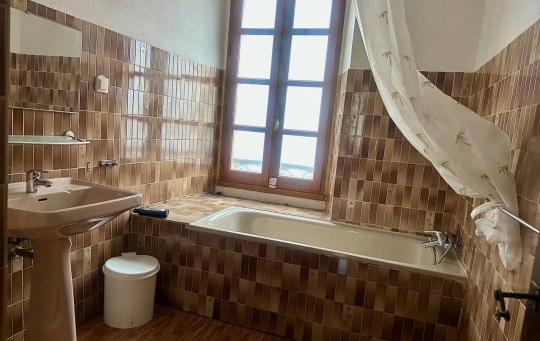 Annonces VERNIOLLE : Maison / Villa | FOIX (09000) | 205 m2 | 145 000 &euro; 