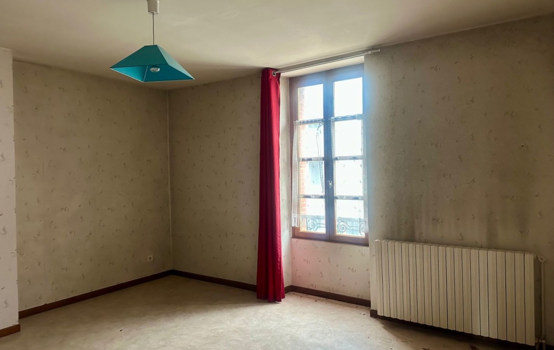 Annonces VERNIOLLE : Maison / Villa | FOIX (09000) | 205 m2 | 145 000 &euro; 