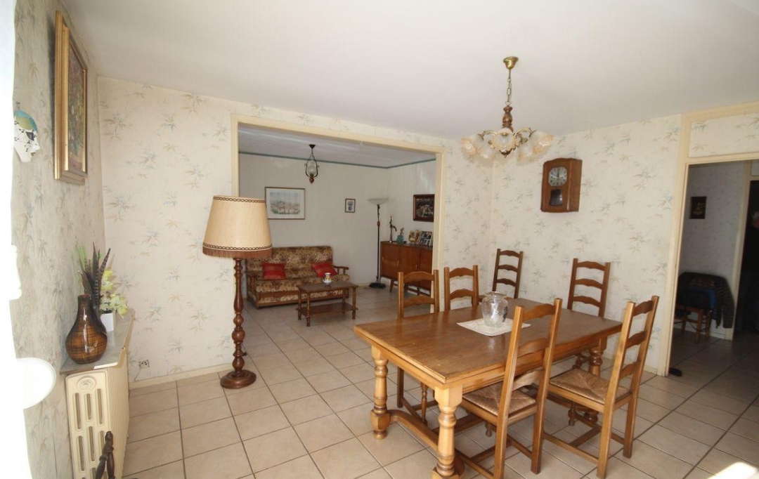 DEMEURES MAISONS PATRIMOINE : Appartement | PAMIERS (09100) | 90 m2 | 75 000 € 